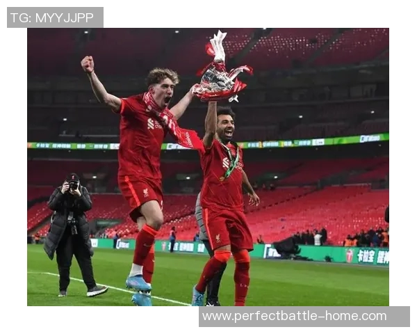 友谊赛惊现冷门里昂大胜利物浦引发全场热议