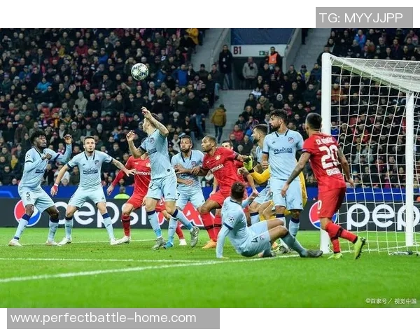 足总杯精彩对决利物浦大胜里昂红牌事件引发全场热议 足总杯精彩对决利物浦大胜里昂红牌事件引发全场热议