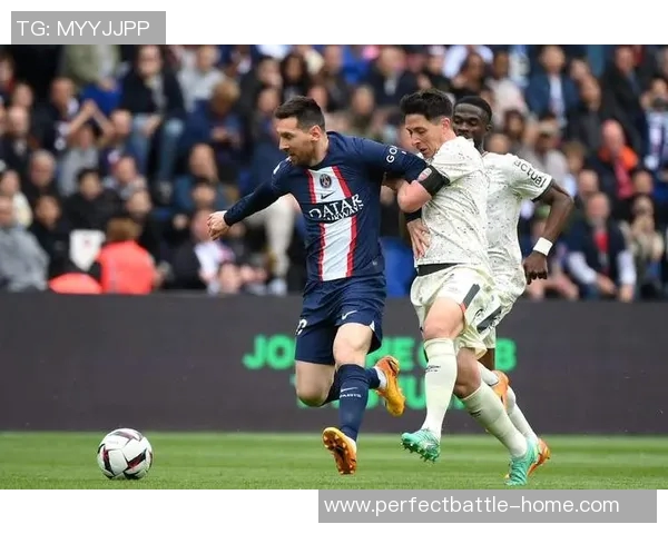 巴黎圣日耳曼大胜莱比锡帽子戏法引发全场狂欢战术分析揭秘 巴黎圣日耳曼大胜莱比锡帽子戏法引发全场狂欢战术分析揭秘