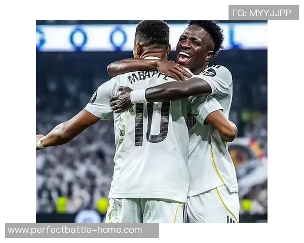 德甲精彩对决皇马与波尔图战成平局神扑瞬间成比赛焦点 德甲精彩对决皇马与波尔图战成平局神扑瞬间成比赛焦点