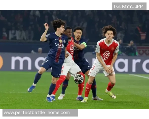 足总杯激战巴黎圣日耳曼与曼联平局红牌事件引发全场热议与转会传闻 足总杯激战巴黎圣日耳曼与曼联平局红牌事件引发全场热议与转会传闻