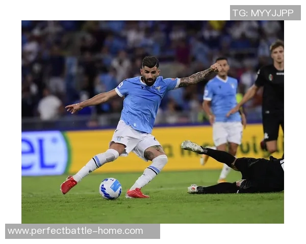 欧联杯热刺大胜巴萨红牌事件引发全场热议与数据分析 欧联杯热刺大胜巴萨红牌事件引发全场热议与数据分析